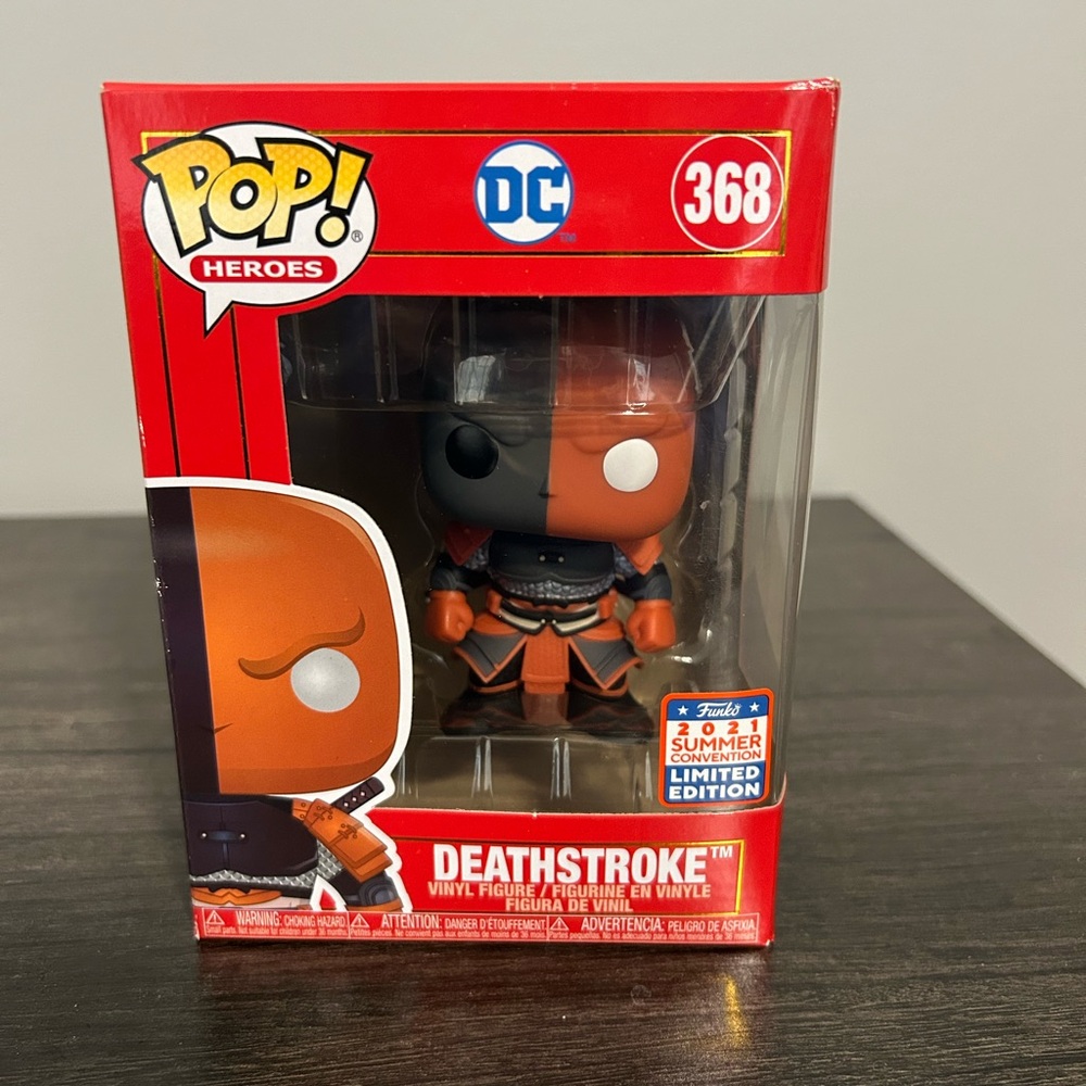 Funko Deathstroke Pop! Vinyl Figure